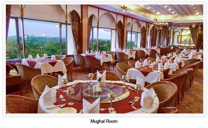 Hotel Clarks Shiraz Agra