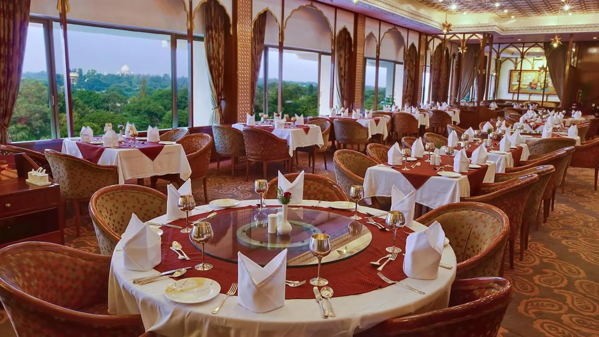 Hotel Clarks Shiraz Agra  Agra (Uttar Pradesh)
