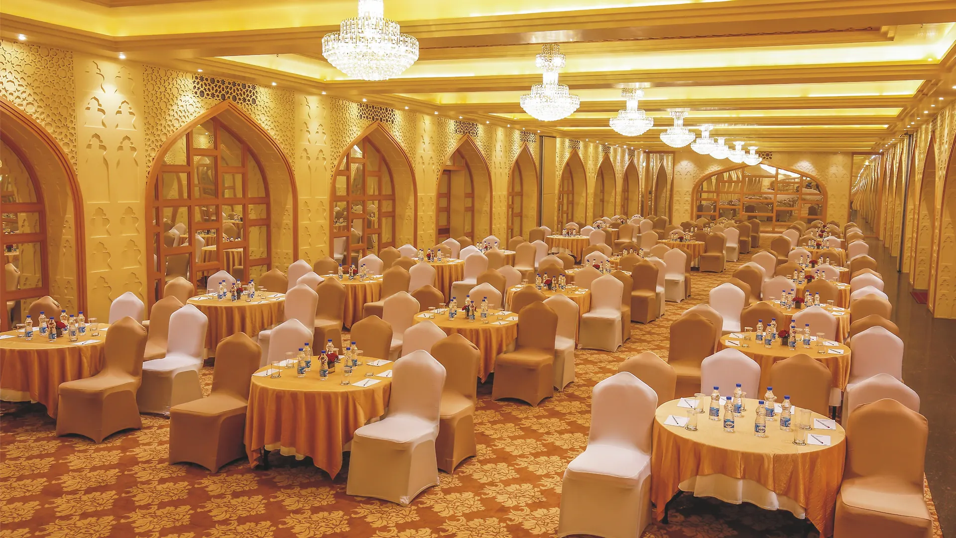 Hotel Clarks Shiraz Agra  5*, Agra (Uttar Pradesh) Indien