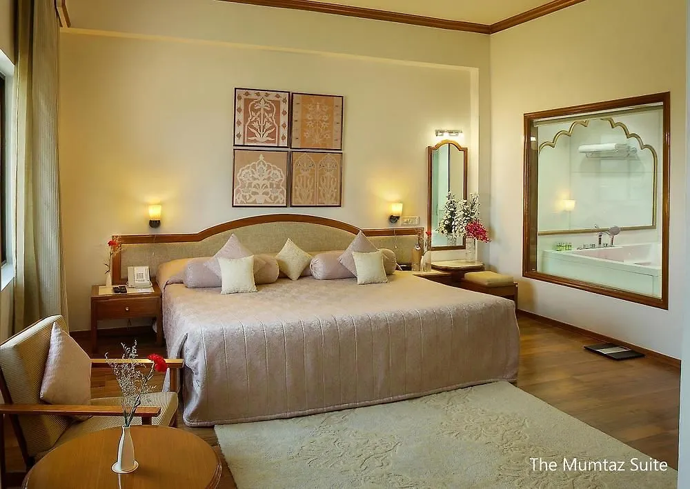 Hotel Clarks Shiraz Agra