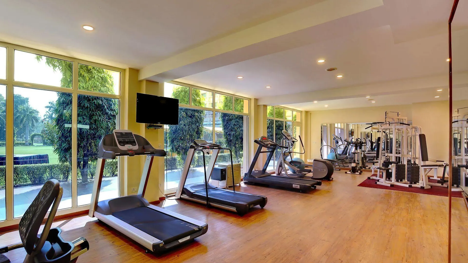 Hotel Clarks Shiraz Agra  5*, Agra (Uttar Pradesh)